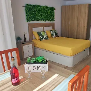 Deluxe Hercules Apartment